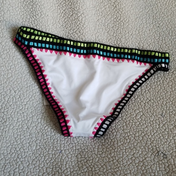 NEW Be-Weave It Bikini Bottom - Picture 3 of 4